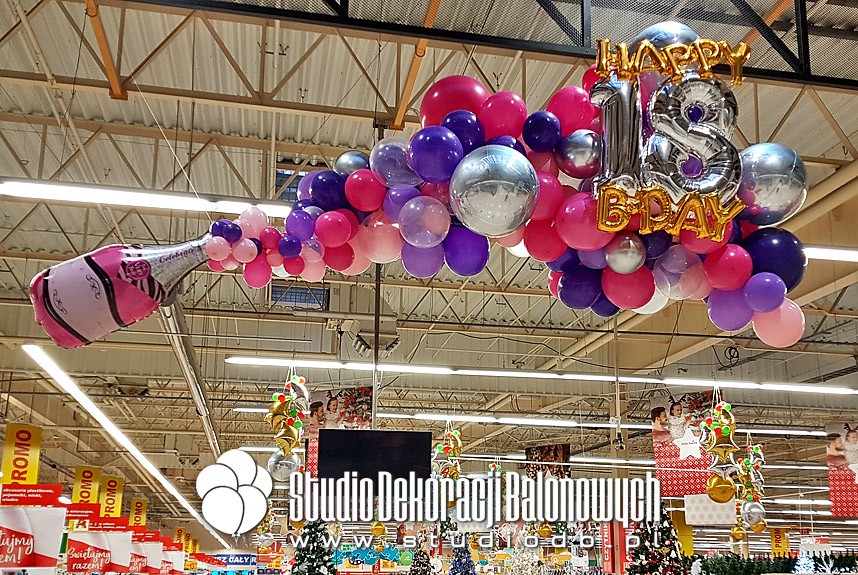 Urodzinowa dekoracja z balonów - Auchan Produkcyjna - Białystok